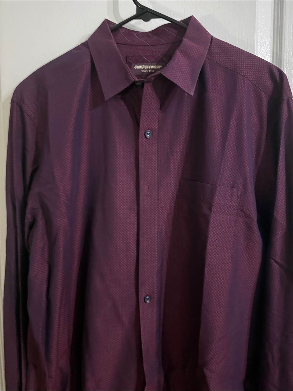 Johnston & Murphy Men's Plum Textured Long-Sleeve Dress Shirt